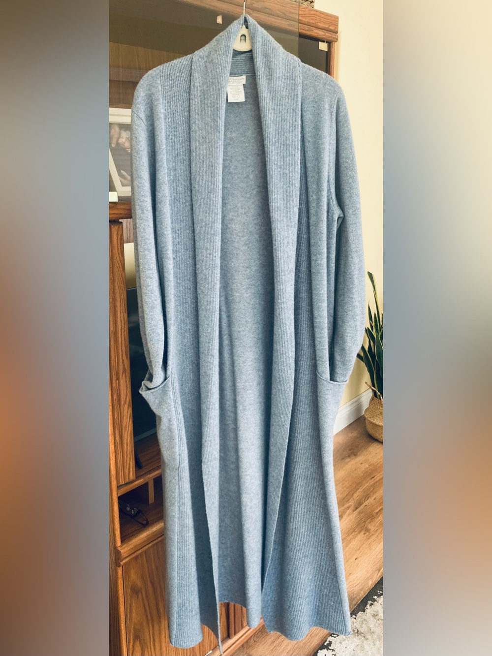 Oats cashmere luxurious Leann Blue shawl collar!